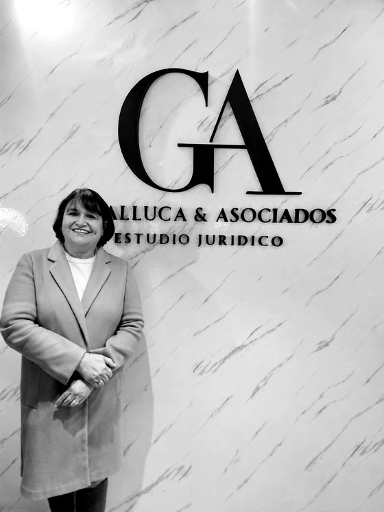 Dra. Carmen Edith Notario en el estudio